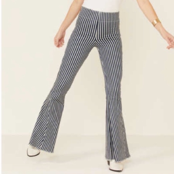 Show Me Your MuMu Berkeley Bells Striped Flare Leg Jeans - Picture 4 of 11